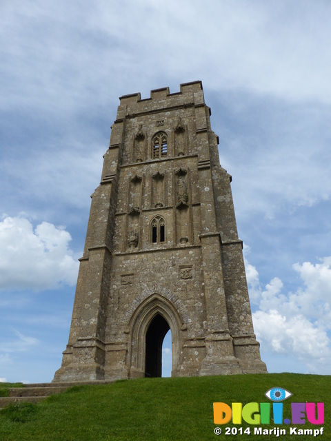 FZ005541 Glastonbury tor